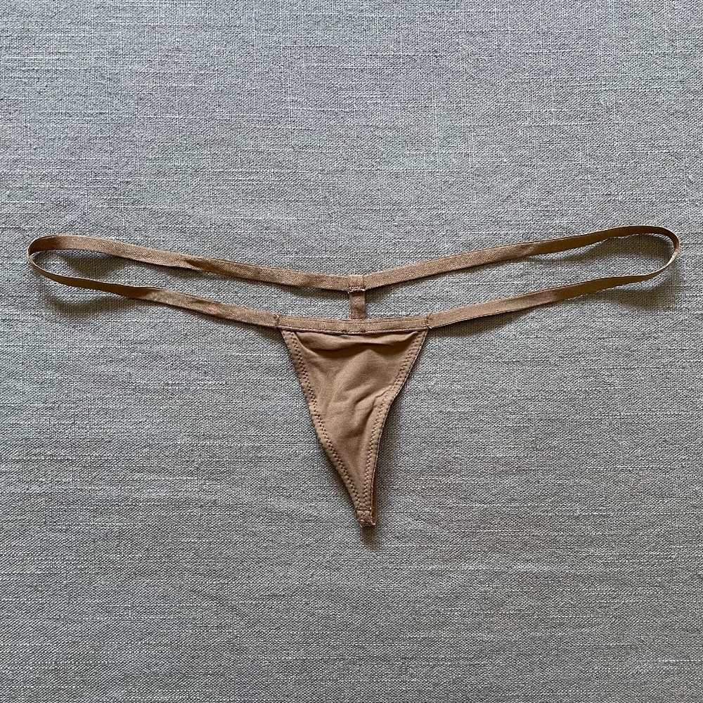 SKIMS Umber Micro G-String